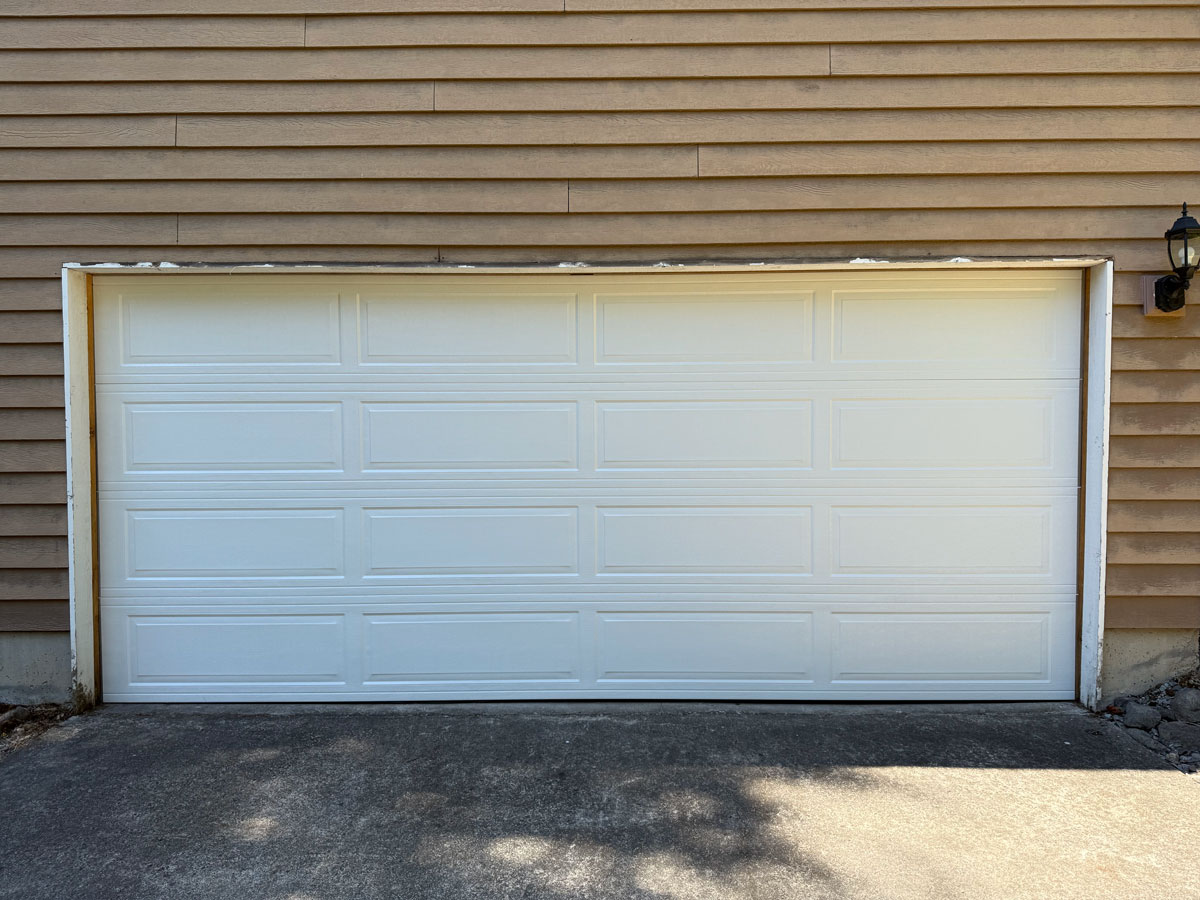 Residential Projects lsd after upgraded garage door with wayne dalton 9100 16 x 7 bonney lake washington 2